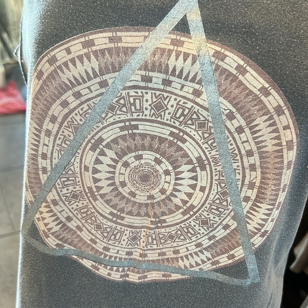 Billabong tank top - size medium - Picture 11 of 11